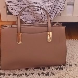 I m selling Alfani crossbody tote bag